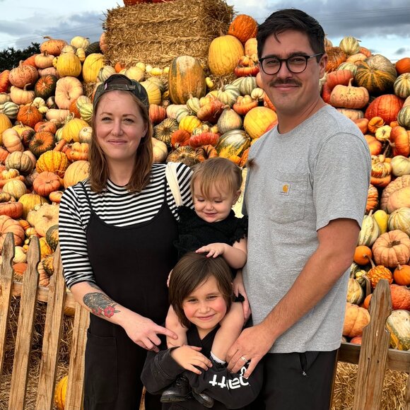 meet your posher! - Picture 1 of 1